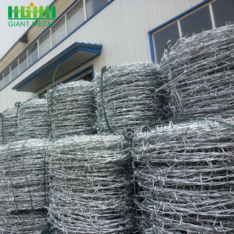 Factory Direct Sale Price Galvanized barbed wire fastener per roll